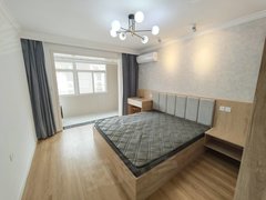 南京建邺茶南湖西街 精装主卧 拎包入住 云锦路 集庆门大街地铁 茶南出租房源真实图片