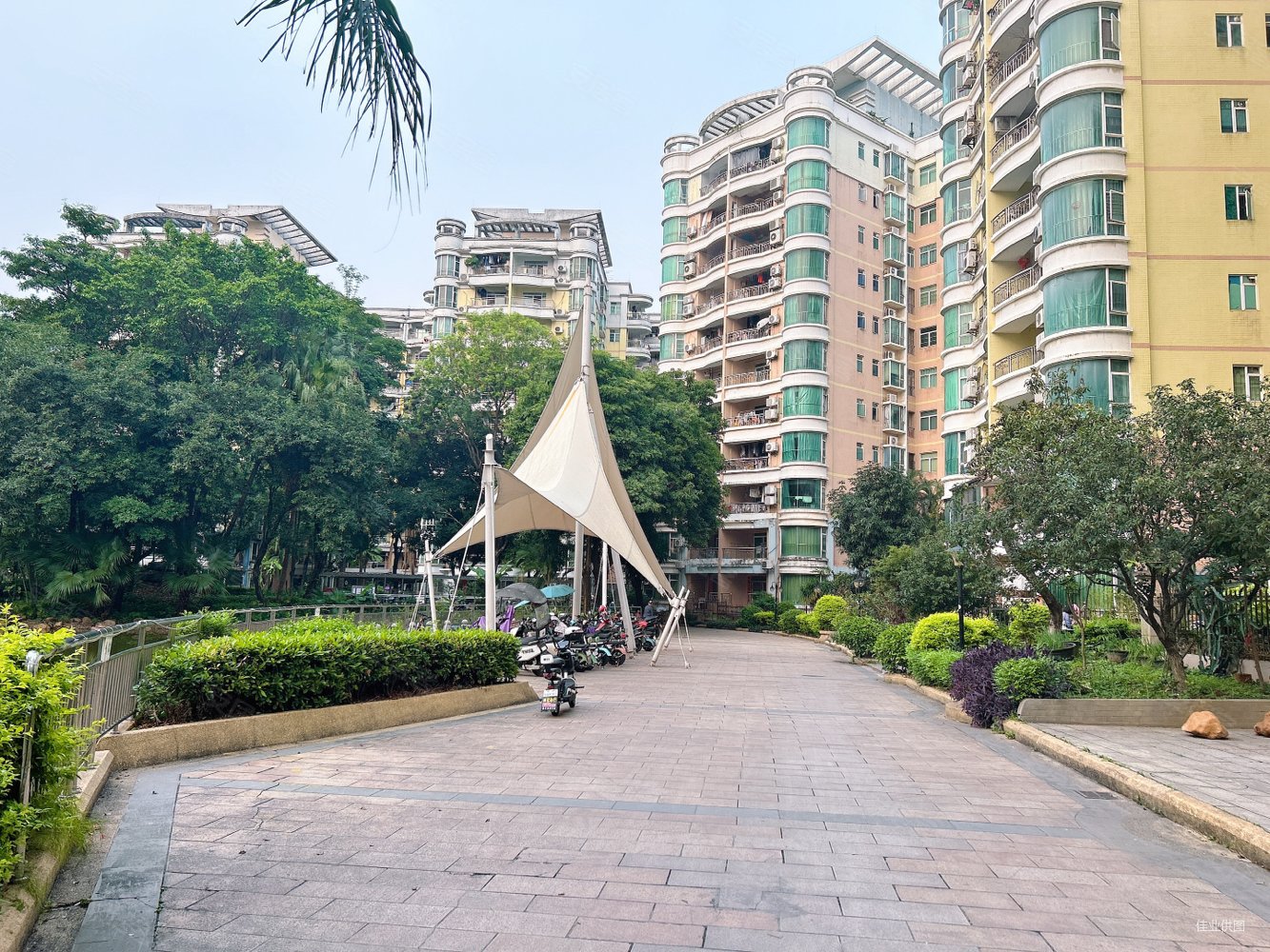 东莞房产网>东莞二手房>常平二手房>袁山贝二手房>蓝月湾>