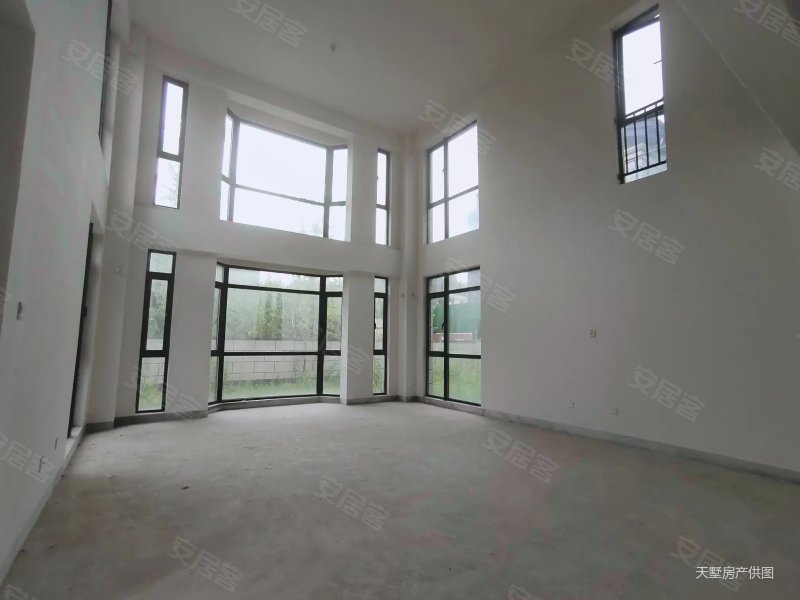 佘山玺樾低密宜居停车方便南北通透产权清晰松江新城