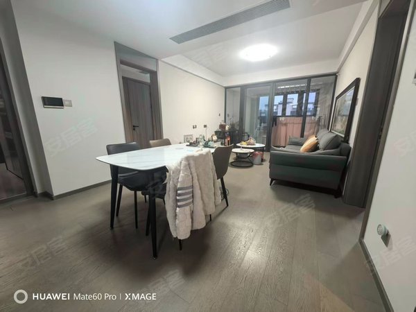 苏州太仓娄东翡丽云邸天镜湖旁 翡丽云邸4房2卫洋房低密度 拎包住!