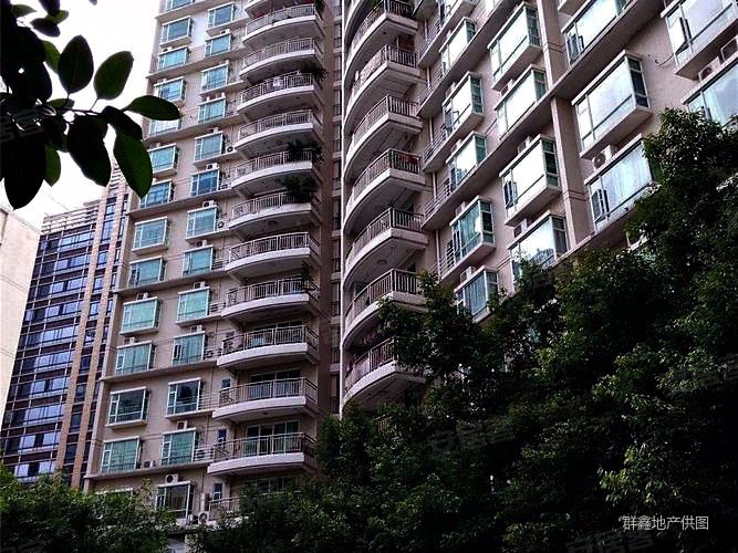 荔城133平超大三房两卫,保养好,有电梯,中高层视野好能谈价,怡景城