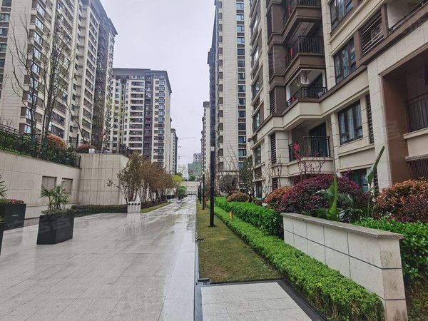 重庆北碚水土万科四季花城一期京东方对面,万科四季花城新小区环境好