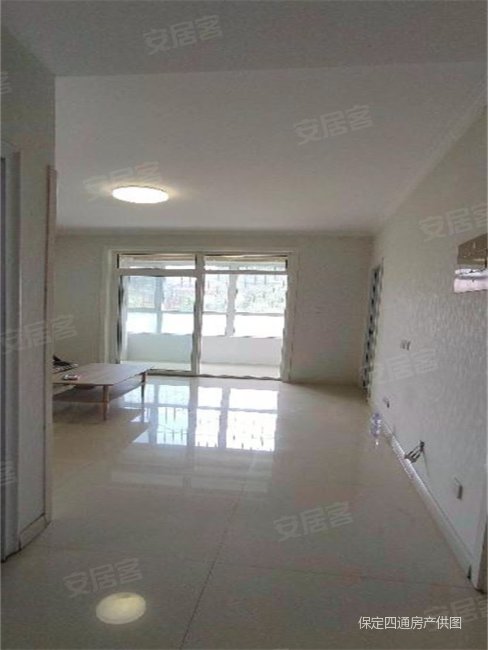 秀兰城市美居一楼一室一厅采光很好