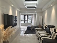 阜阳颍州淮河路正荣府精装边户 全景落地窗 新装品牌家居 拎包入住出租房源真实图片