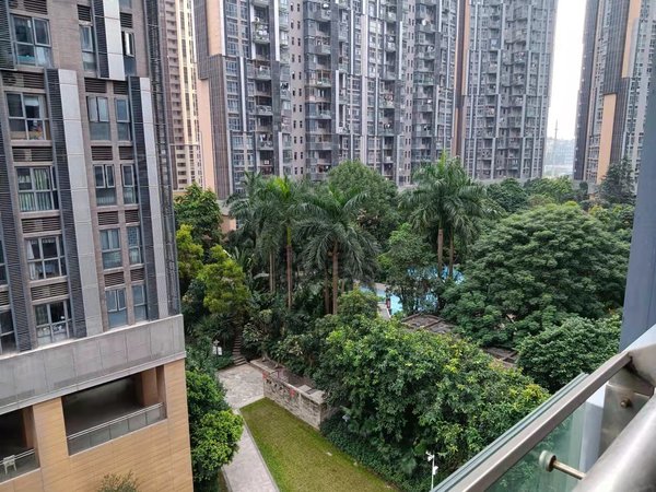 深圳龙华民治潜龙曼海宁(南区)本人实拍,上塘地铁口,商业配套,家具