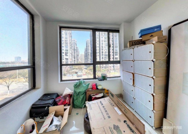 溧水万达御景仕家一期总高9层电梯洋房 单体单户100 !置换