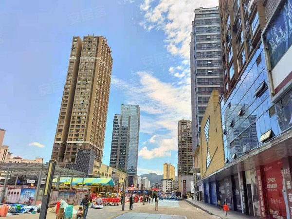 遵义汇川大连路世茂城世贸城精装修三室,家电齐全全屋空调,拎包入住