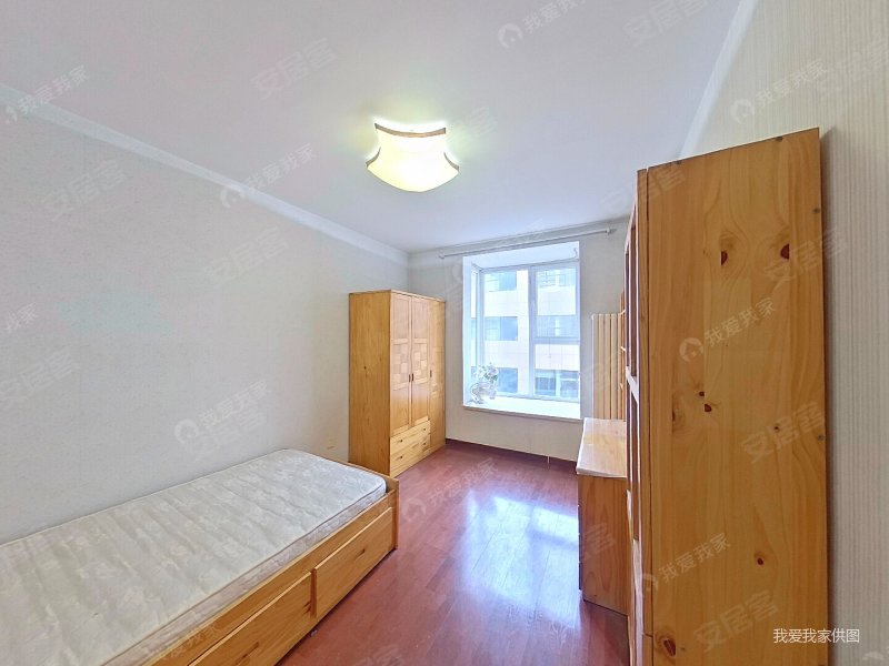 金尚嘉园3号楼2007年商品房南北通透三居满五年一套有钥匙