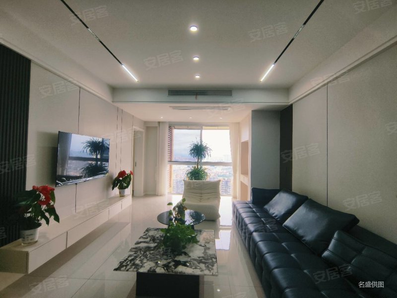 巴厘岛4室3厅4卫157㎡南北81.8万