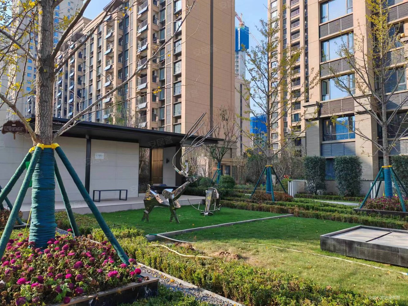 隆基泰和万和郡