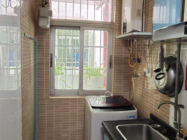 广州黄埔大沙地天虹花园天虹花园 2室1厅1卫  电梯房 精装修56平米