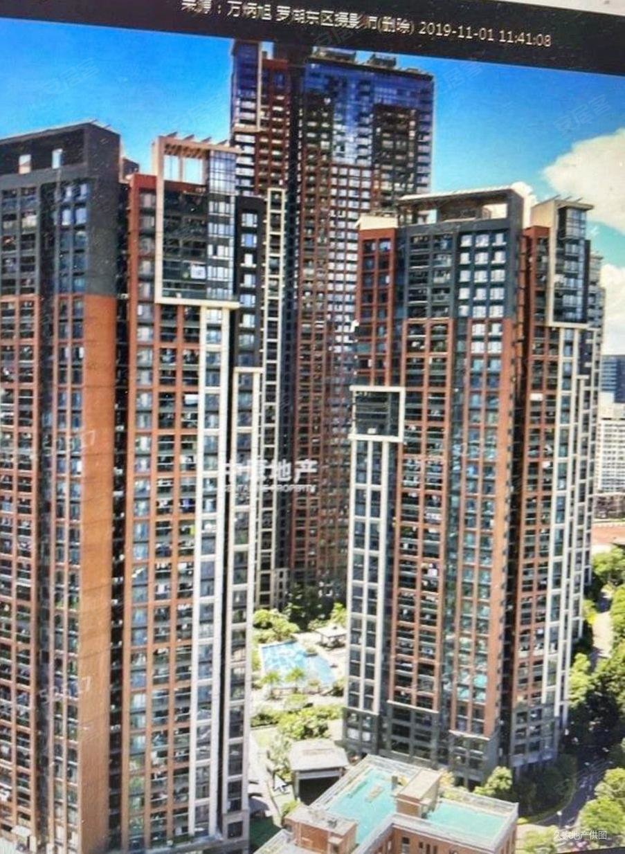 合正荣悦府,保养好,户型端正,市场5折