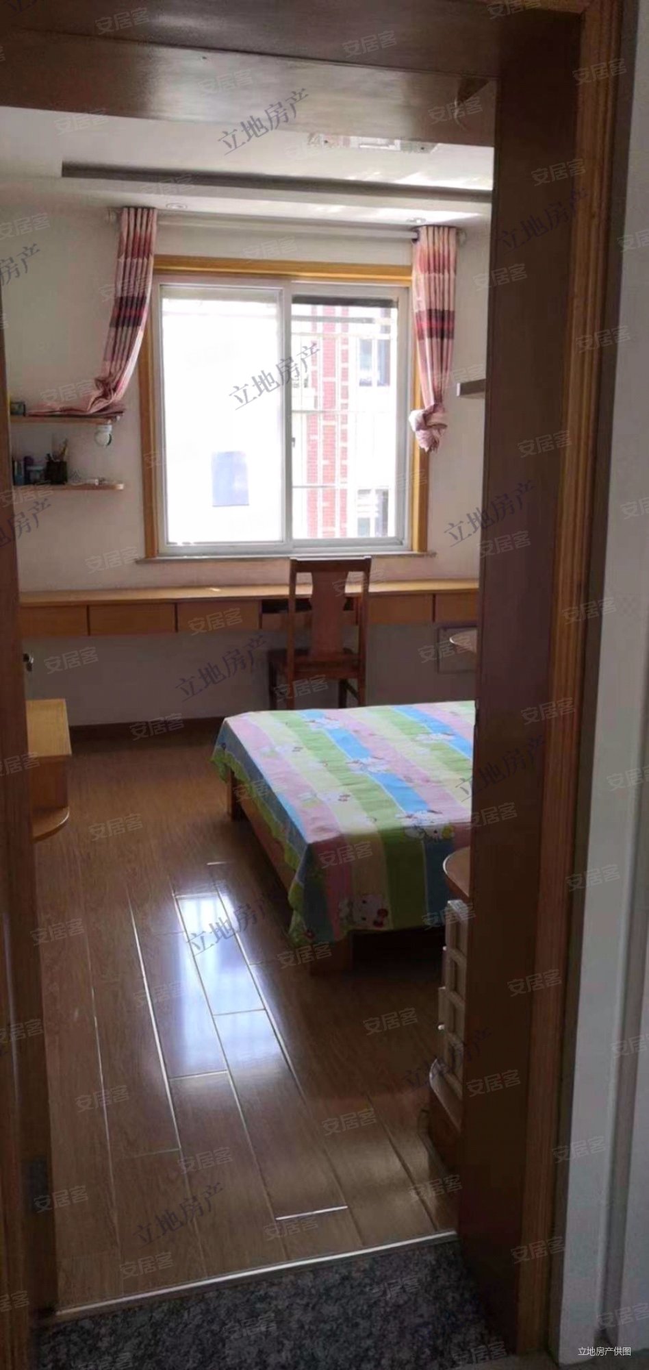 颐园世家 房龄新 满五   低容积 楼层好 商品住宅