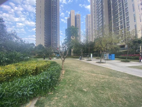 【多图】万科公园里(商住楼),南岭租房,公园里三期106平大三房出租