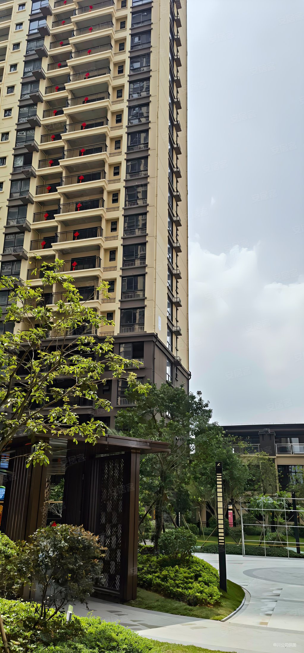 南宁东 70年产权现房一户一证 103平大三房 双阳台户型,印象东城二手