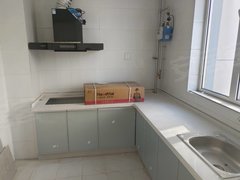 临沂罗庄盛能游乐园配上家具家电，一月一千。三个卧室，三个空调。出租房源真实图片