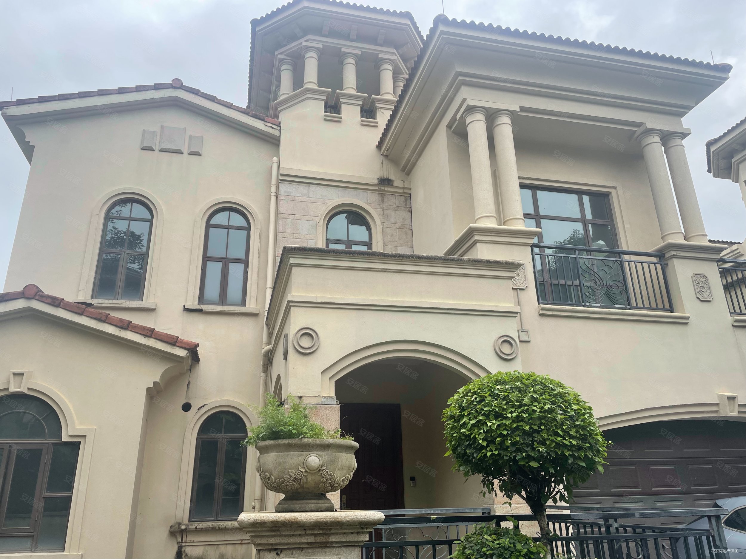 绿茵温莎堡(别墅) 居住密度低 商品住宅