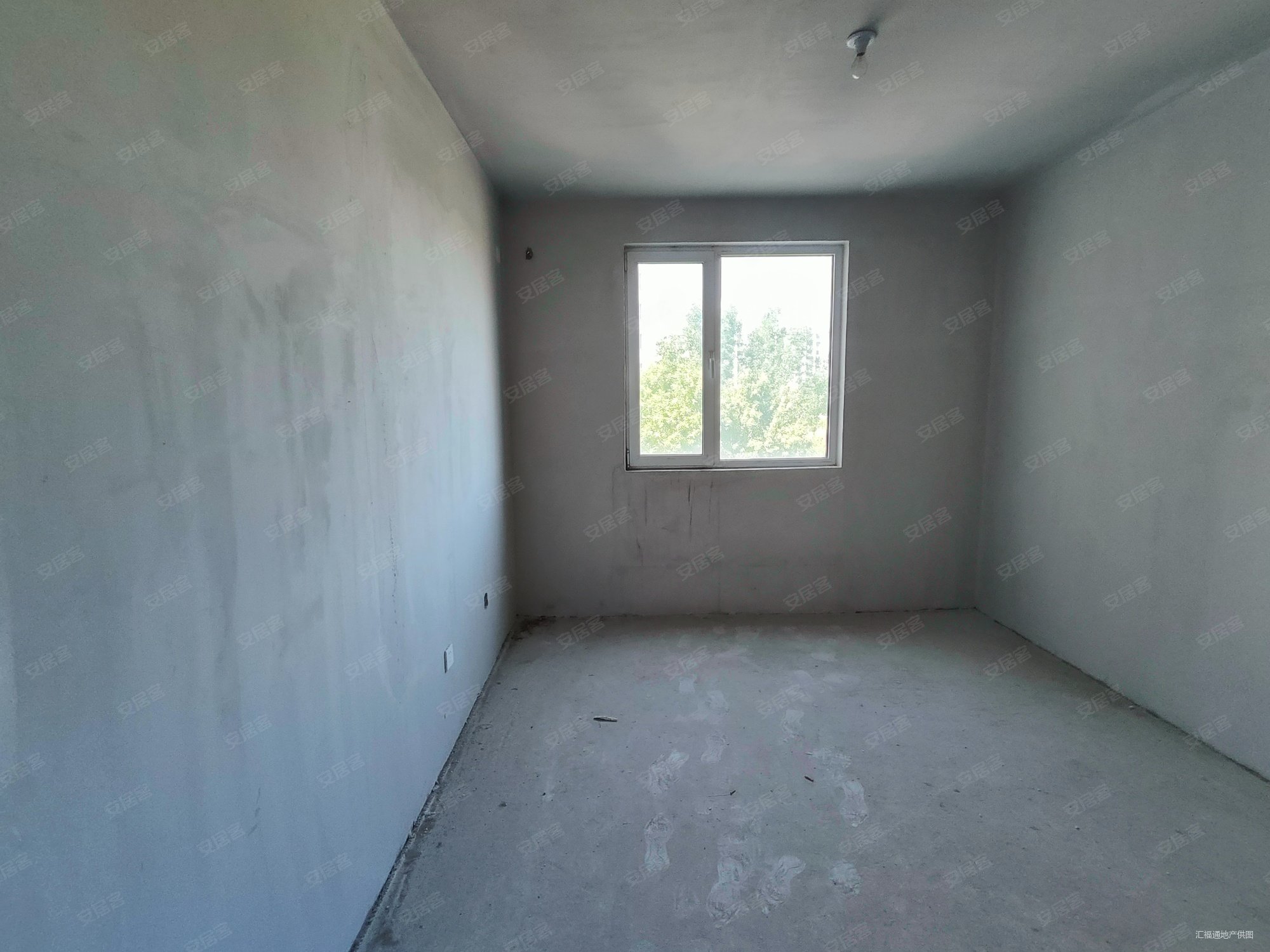 幸福嘉园2室2厅1卫100㎡南北55万