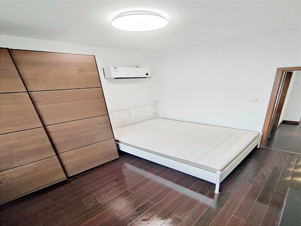 上海徐汇徐家汇南馨公寓徐家汇热门小区大2房,住家精装修,家具家电