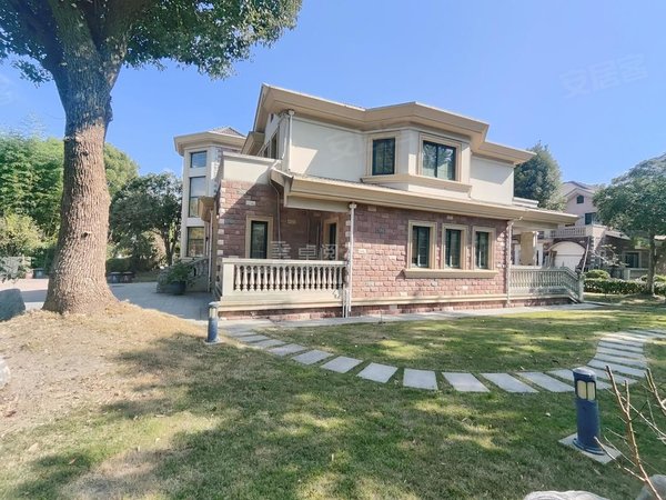 上海闵行马桥山水世纪山水世纪独栋别墅,精装四套房设计,加保姆间