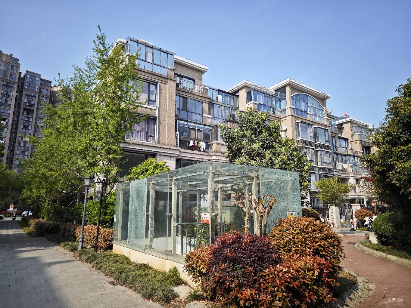 北江锦城花园洋房地铁口龙湖天街