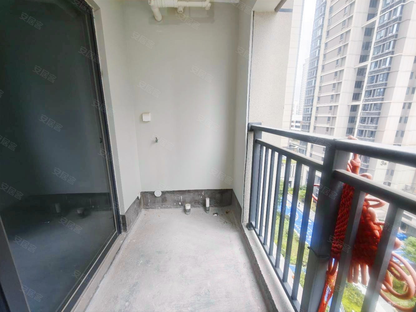 湖滨三里三区3室1厅2卫91㎡南北438万