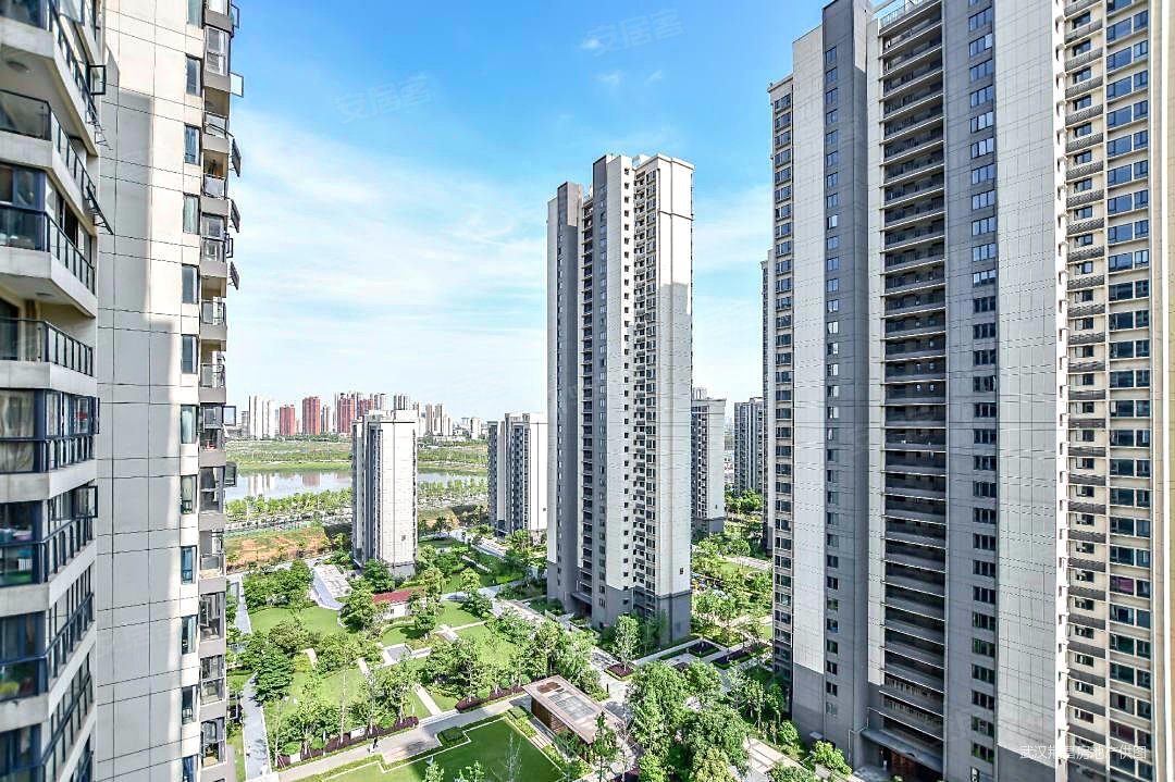 武汉房产网>武汉二手房>沌口开发区二手房>后官湖大道二手房>越秀逸境