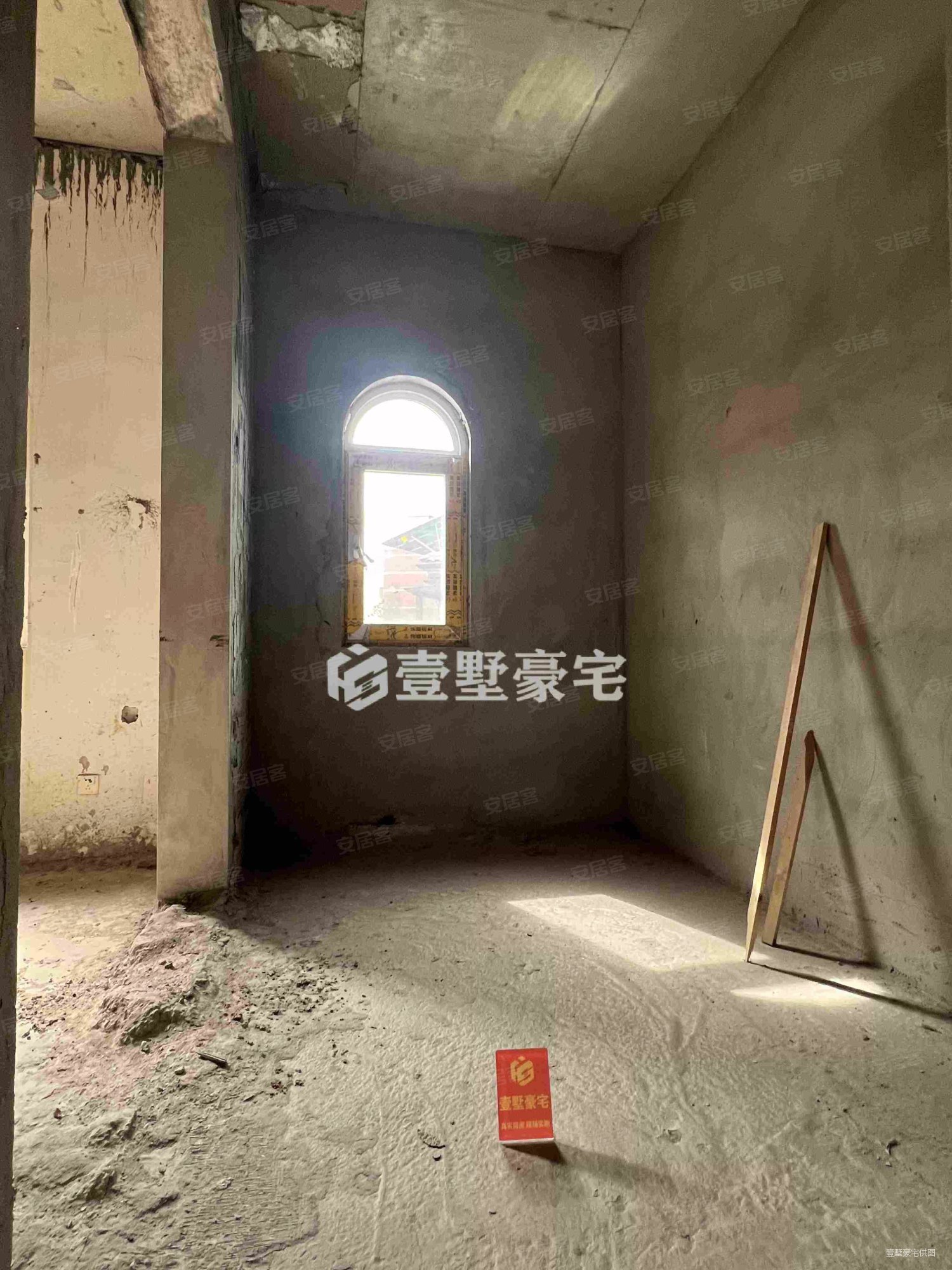 阳光聚宝山庄二期美林墅(别墅)6室4厅4卫582㎡南北2100万