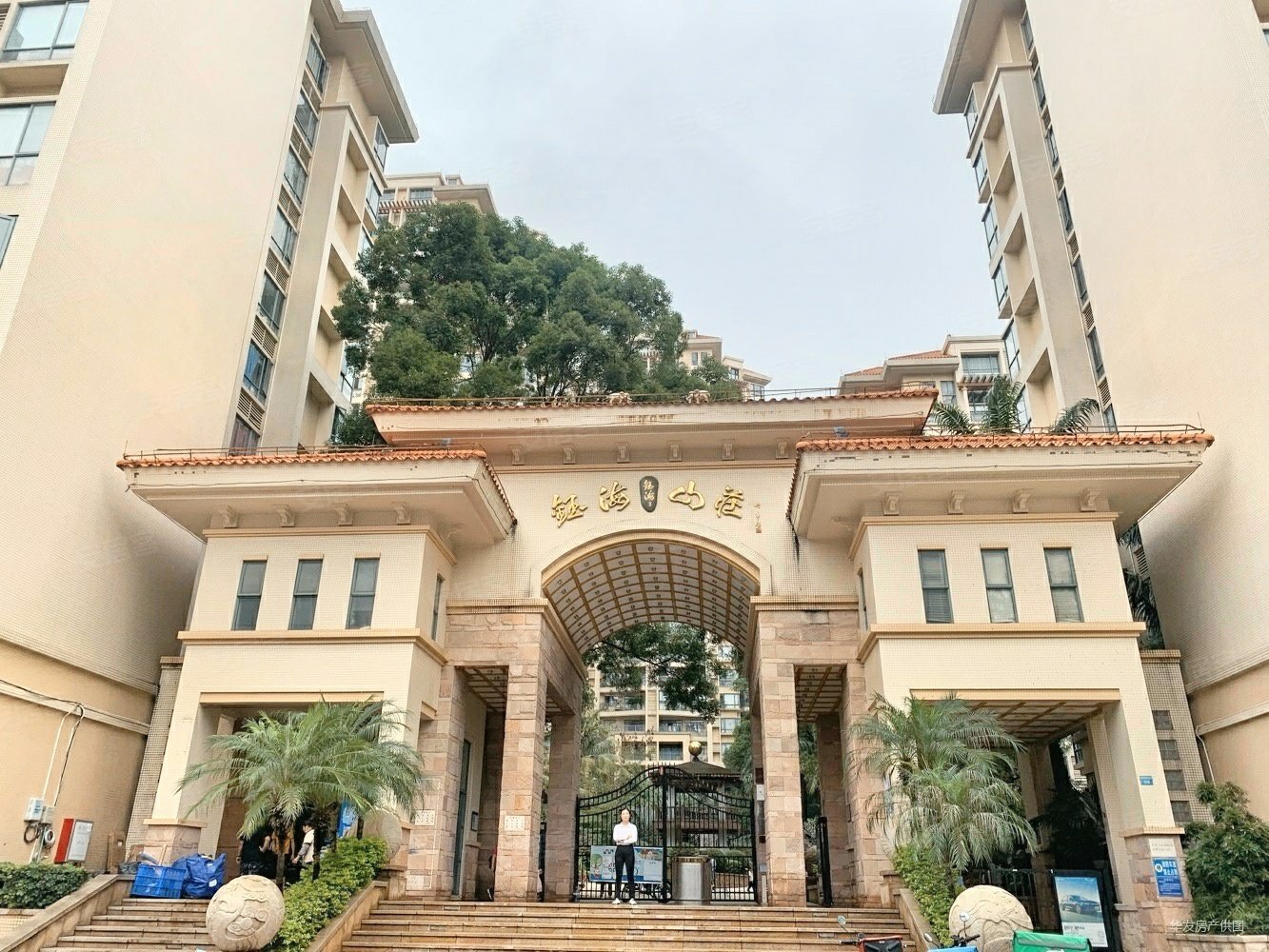 赠送家私钰海山庄全新精装电梯3房板樟山脚下近拱北口岸