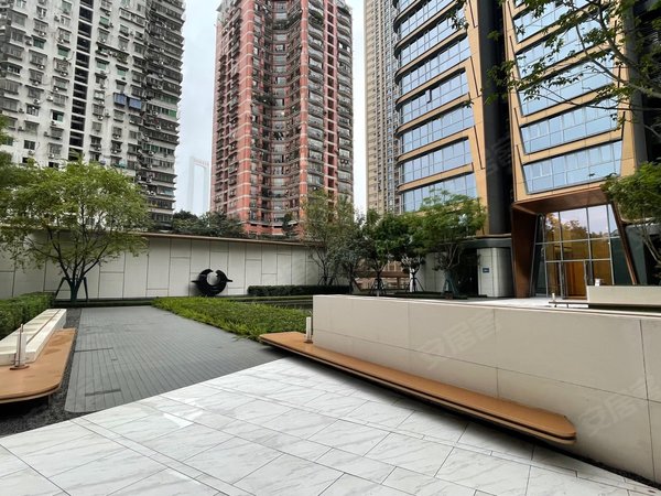 重庆渝中解放碑国浩18t解放碑cbd!国浩18t!豪宅标杆!