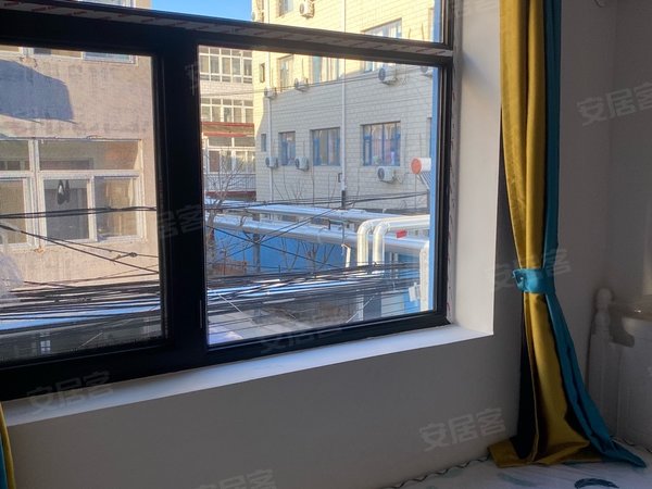 北京昌平沙河松兰堡村住房 新房首租 全屋地暖 包网费 押一付一 无