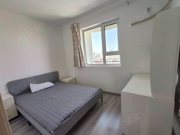 天津河西梅江津铁泽苑整租 津铁泽苑 金角 精装大两室 四中对过 紧邻