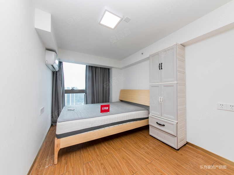 龙光玖钻2室2厅2卫52.4㎡南北230万