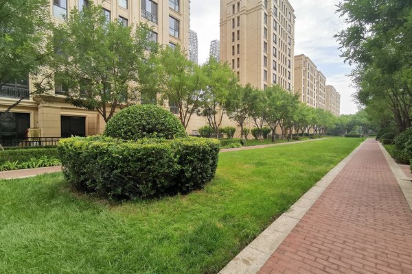 融创半湾半岛怎么样特色 【小区户型】本小区为别墅,洋房,高层,小区共