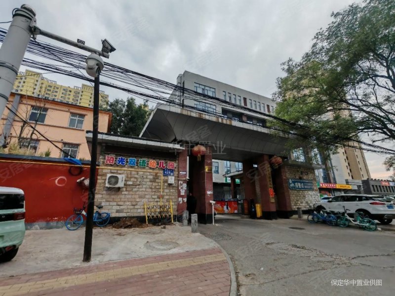 朗月蓝庭2室2厅1卫100㎡南北57万