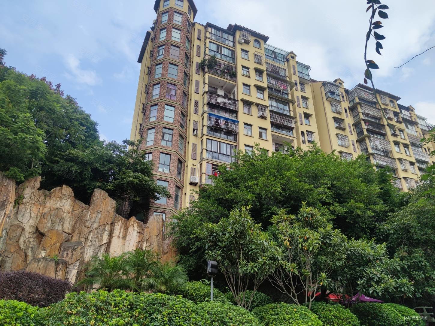 半山蓝湾(别墅)二手房,220万,5室2厅,3卫,235平米-绵阳安居客