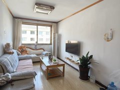 乳山市区商业街新医院附近，菲格尔花园，精装好房，家电，家具非常齐全。出租房源真实图片