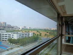 中国府 顶楼 大平层 露天大阳台 科技住宅视野开阔 多套在租