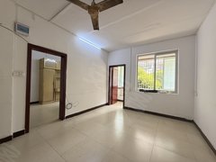 桂林象山西门市场还价就租 价格好谈 民族里 西门菜市旁 一房一厅出租房源真实图片
