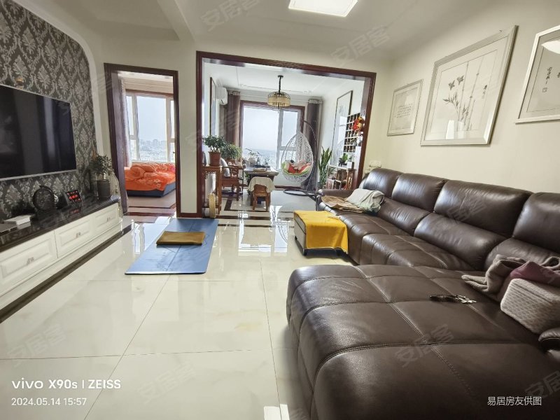 3层电梯顶层复式,精装微住,5室2卫,3代同堂,沿河观景,恒信伯爵公馆