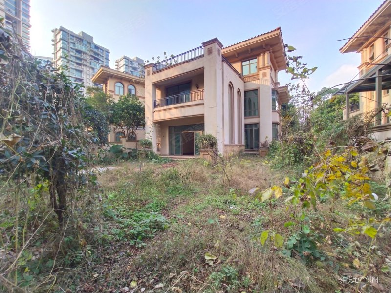 雅居乐独栋别墅花园面积400平资源