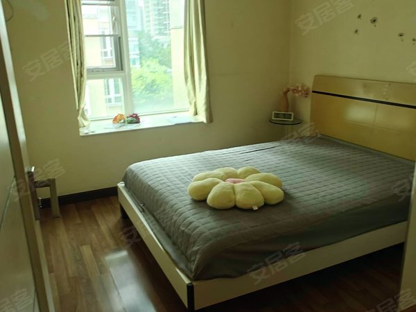 深圳南山蛇口港湾花园免中介费港湾花园三房电梯房出租房源真实图片