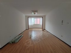 曲靖沾益益源商城珠江源古镇旁祥和苑空房出租,单元房三楼,户型南北通透采光好出租房源真实图片