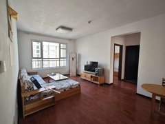 青州青州城区泰华城城东！凌云居 精装三室 家电齐全 带车位储藏室 拎包入住出租房源真实图片