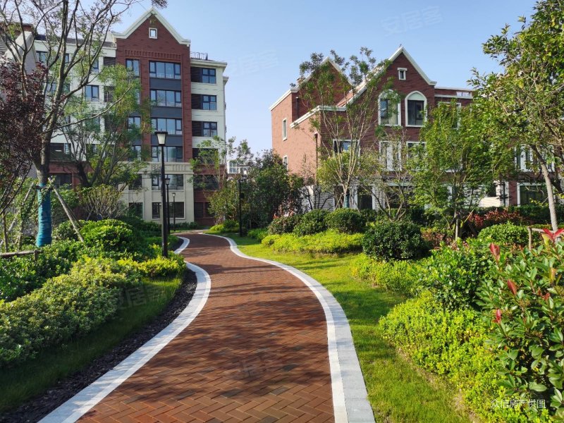 观海房!一佳 南莱顿小镇!117平3室165万上金海岸港中