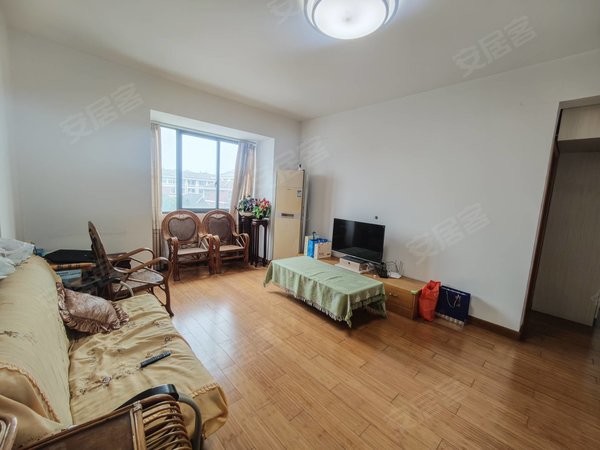 金华东阳东阳江北黄金北岸黄金北岸 精装修 ！三室两厅两卫！大边套！2800包物业费！出租房源真实图片