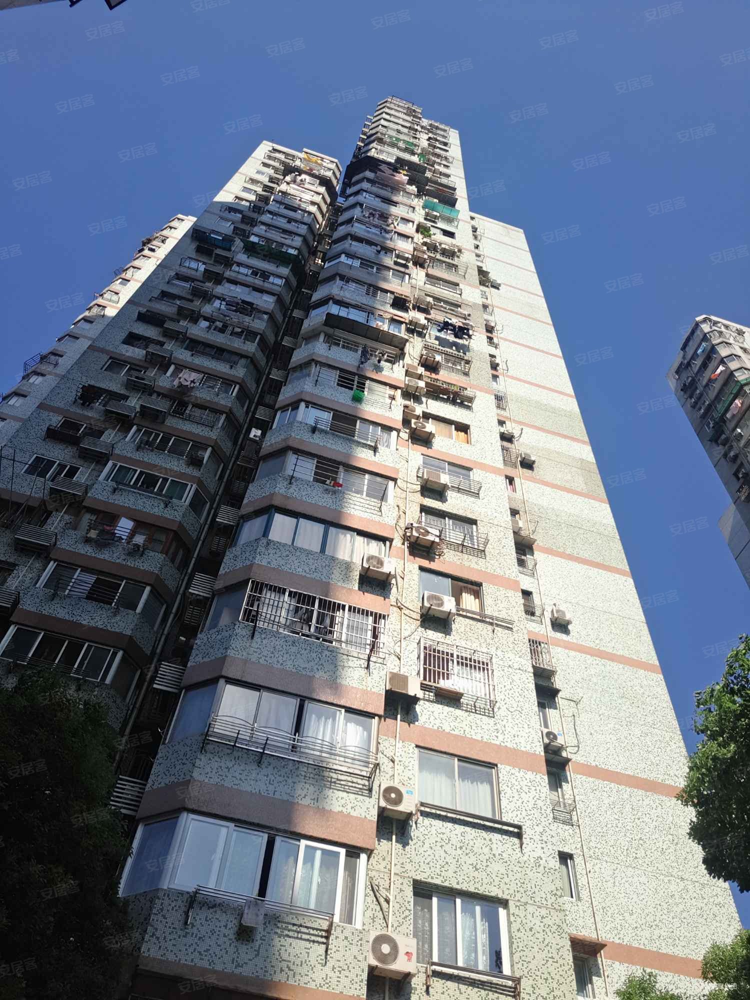 武宁小城低总价好房,满五年,朝南北户型,业主诚心出售.,武宁小城二手