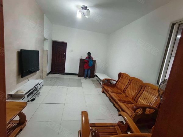 重庆渝中解放碑嘉华大厦洪崖洞滨江路嘉华大厦两室一厅两卫1600出租