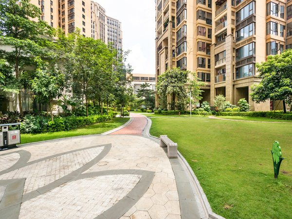 深圳龙华清湖幸福城(三期)清湖幸福城新小区电梯复式五房急租,随时