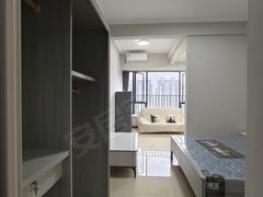 防城港防城防城城区急租泰富汇通中心 17 楼首租小公寓，房屋干净整洁配套齐全出租房源真实图片